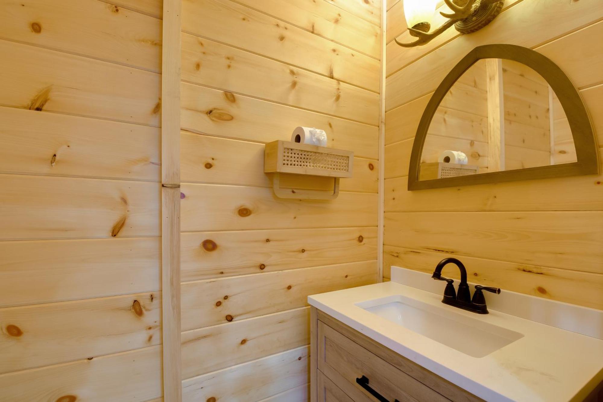 Gatlinburg Cabin With Game Room, Hot Tub And Mtn Views Luaran gambar