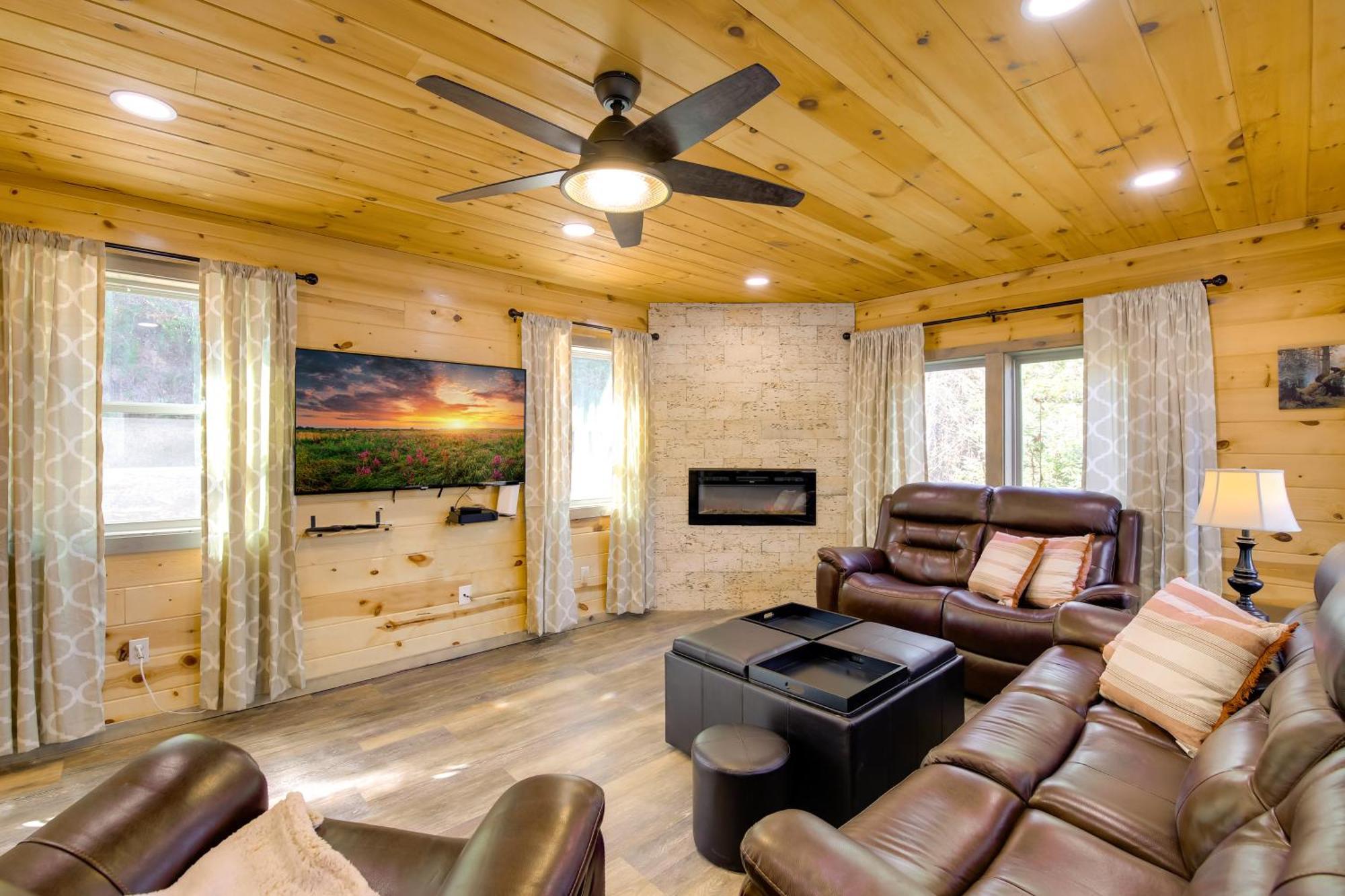 Gatlinburg Cabin With Game Room, Hot Tub And Mtn Views Luaran gambar