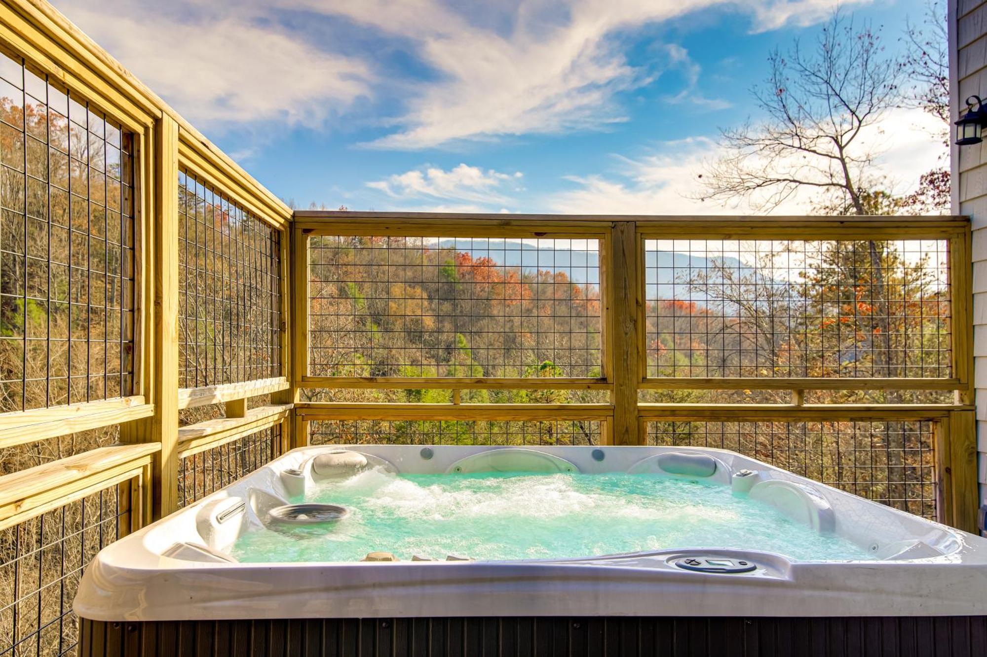 Gatlinburg Cabin With Game Room, Hot Tub And Mtn Views Luaran gambar